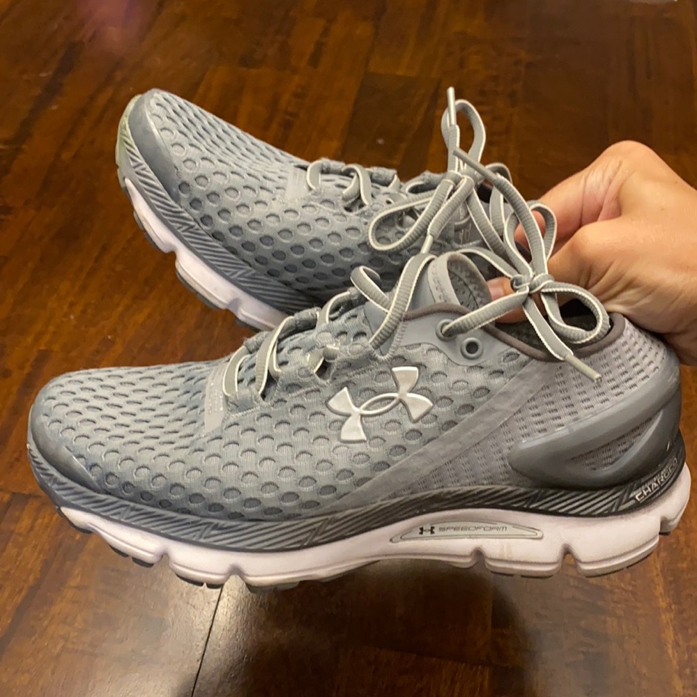 Under Armour long run speedform charged